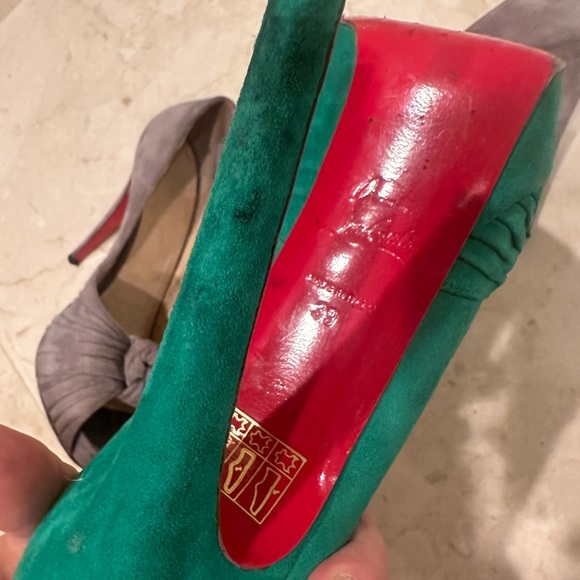 Christian Louboutin Green Suede Heels 39 - Picture 6 of 7
